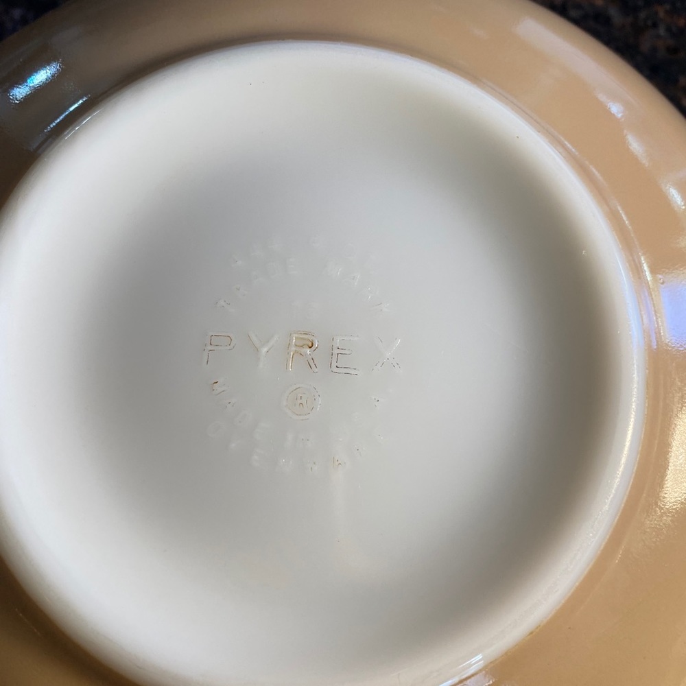 1 Pyrex Sandalwood 444 Cinderella Mixing Bowl - Picture 10 of 12